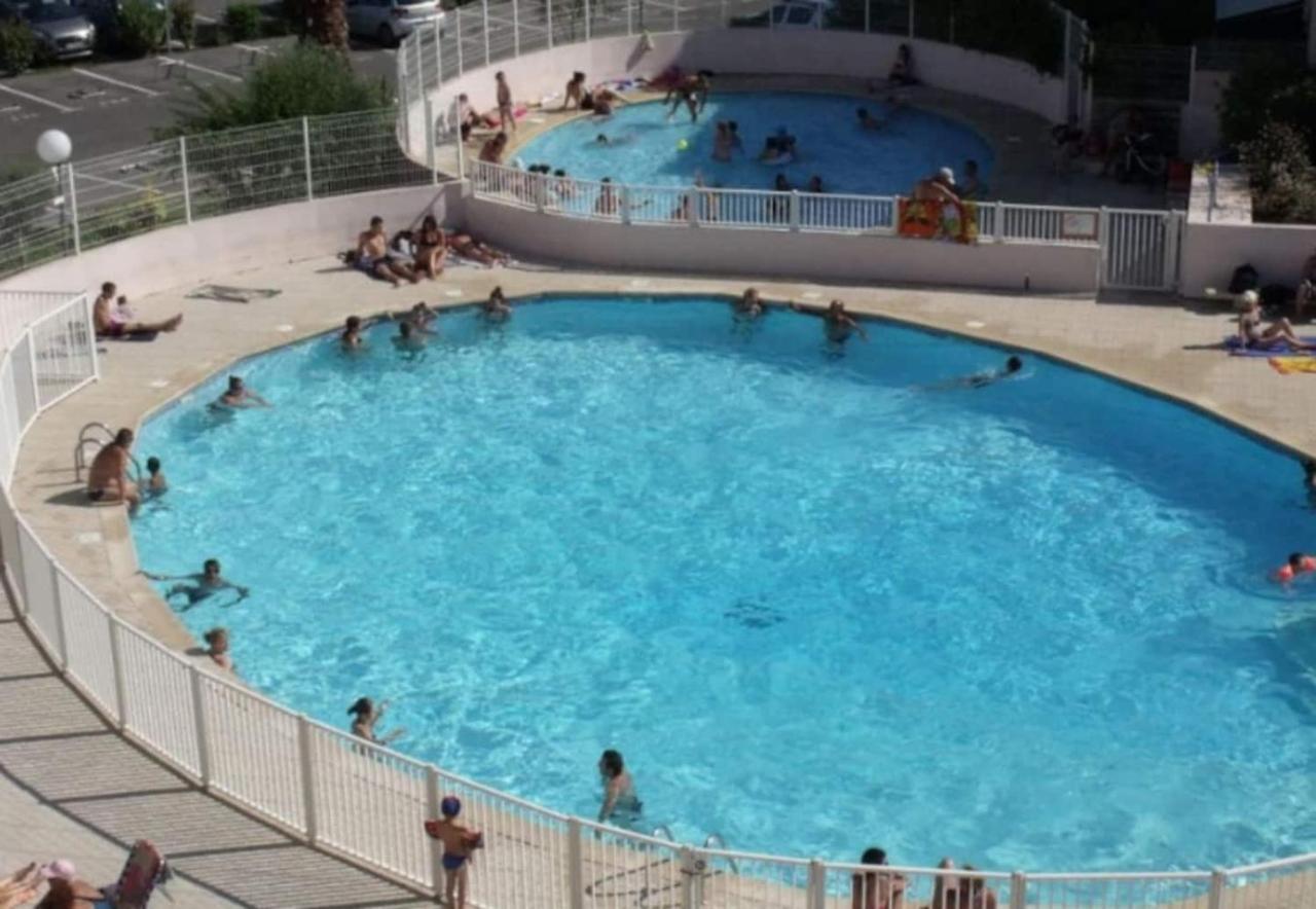 T2 Au Lagon Bleu Piscine/Ascenseur Le Grau-du-Roi Luaran gambar
